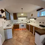 Casa Indipendente Con Camino E Mansarda. *