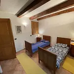 Сasa de vacaciones Casa Indipendente Con Camino E Mansarda. *