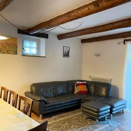 度假居 Casa Indipendente Con Camino E Mansarda. *